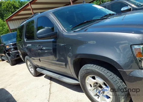 2011 Chevrolet Tahoe Ls z USA, uszkodzony, nr VIN 1GNSCAE09BR260952